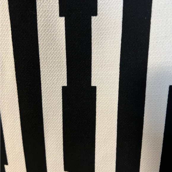 A Mikarose dress in size large - Picture 5 of 8